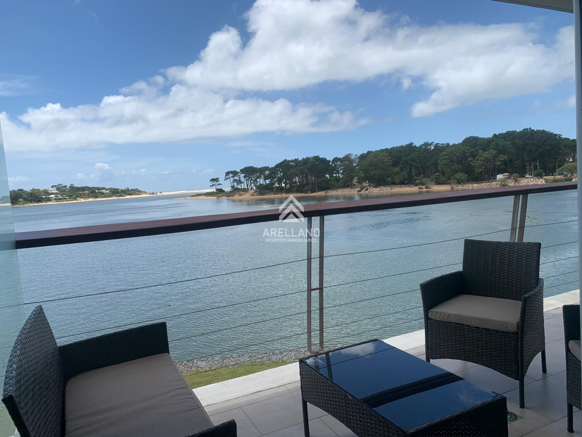 Apartamento ID.2770 - Venta apartamento 3 dormitorios La Barra 