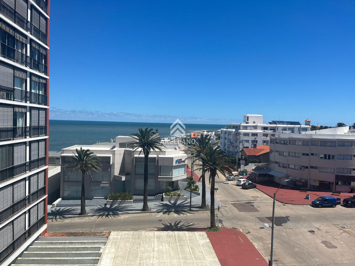 Apartamento ID.1537 - Venta Apartamento 2 dormitorios con garage en Península 