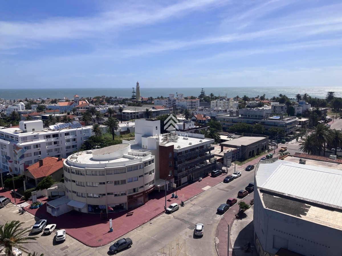Apartamento ID.502 - VENTA Apartamento en Península 2 dormitorios con terraza y garage
