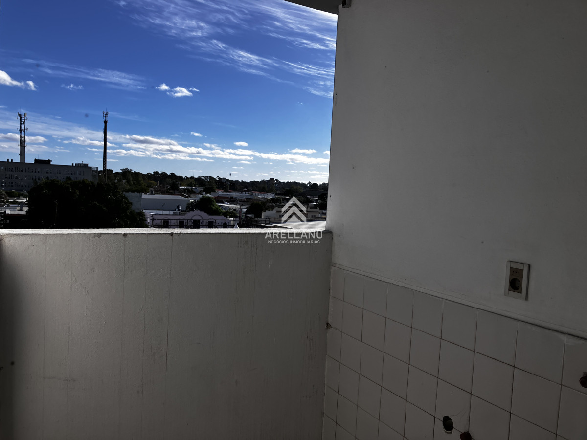 Apartamento ID.4615 - Venta apartamento 3 dormitorios, 2 baños 