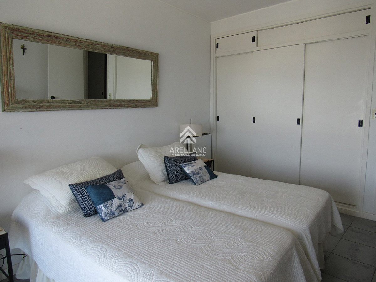 Apartamento ID.502 - VENTA Apartamento en Península 2 dormitorios con terraza y garage