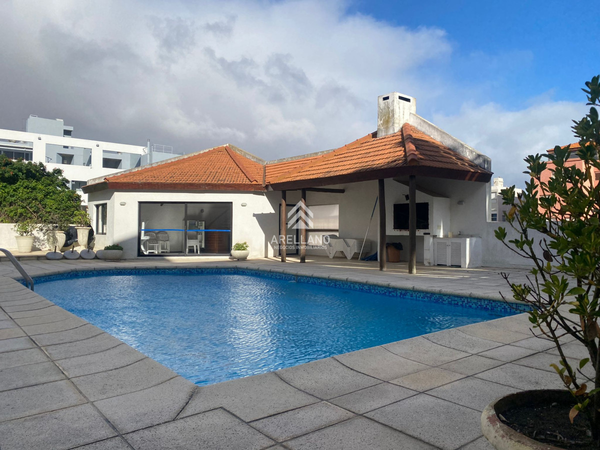 Apartamento ID.1767 - Venta Apartamento en Península 3 dormitorios con garage