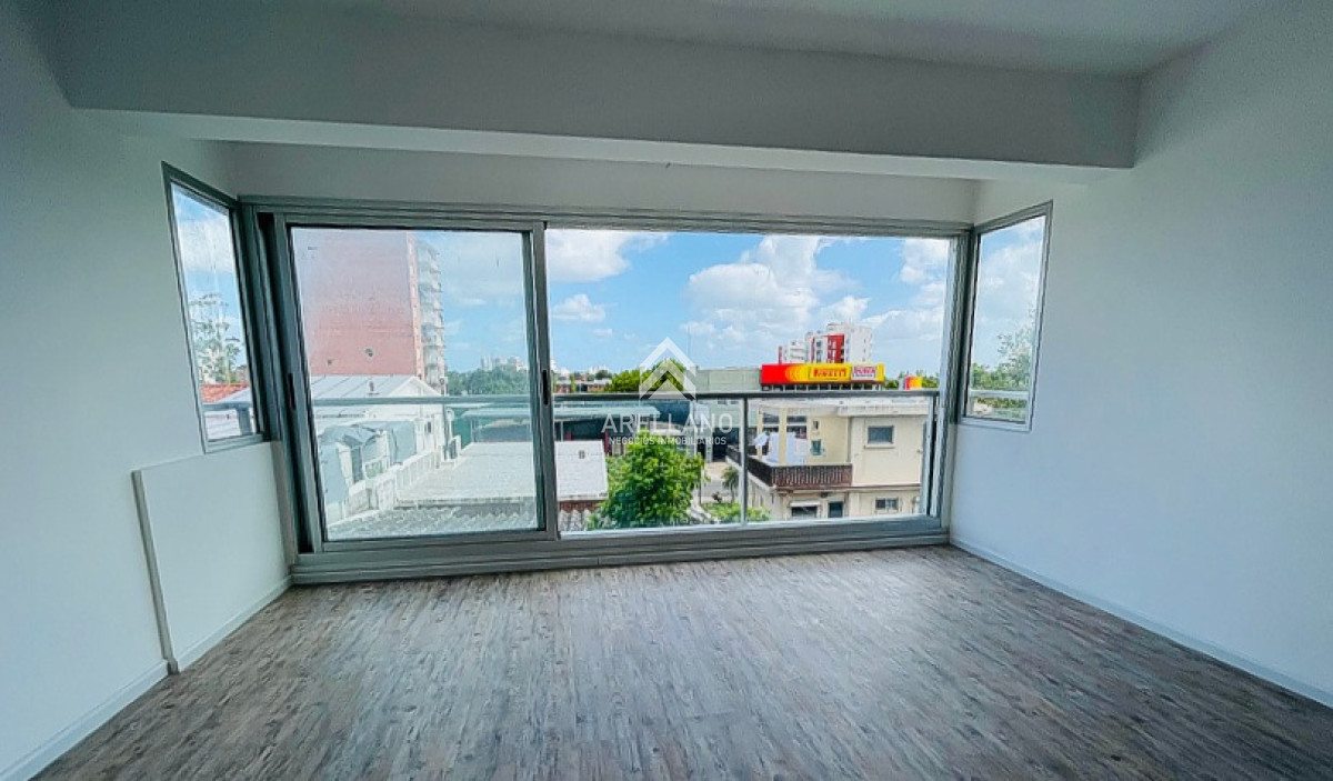 Apartamento ID.5745 - Venta Apartamento 2 dormitorios en Maldonado 