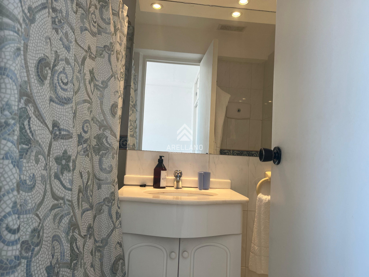 Apartamento ID.1537 - Venta Apartamento 2 dormitorios con garage en Península 