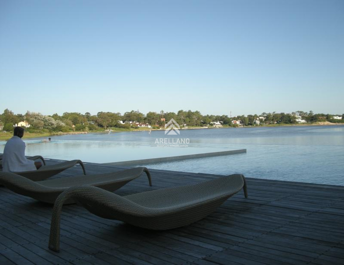 Apartamento ID.2770 - Venta apartamento 3 dormitorios La Barra 