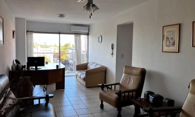 Venta apartamento 3 dormitorios, 2 baños