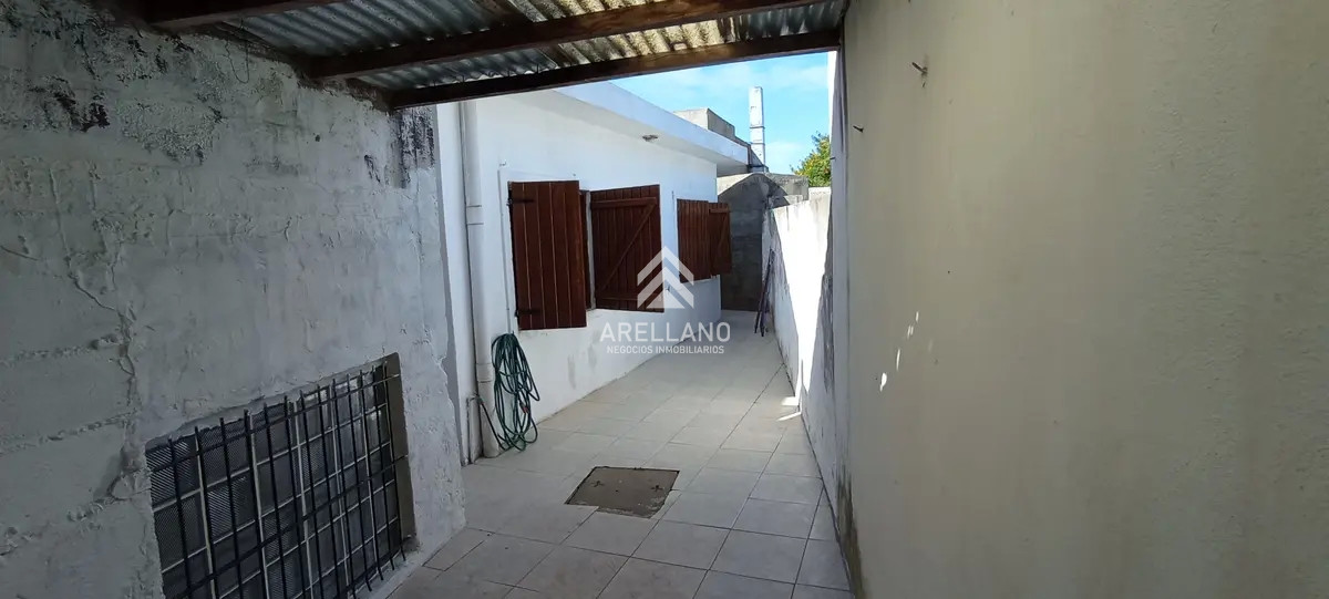 Casa ID.3253 - Oportunidad de inversion con renta ! 