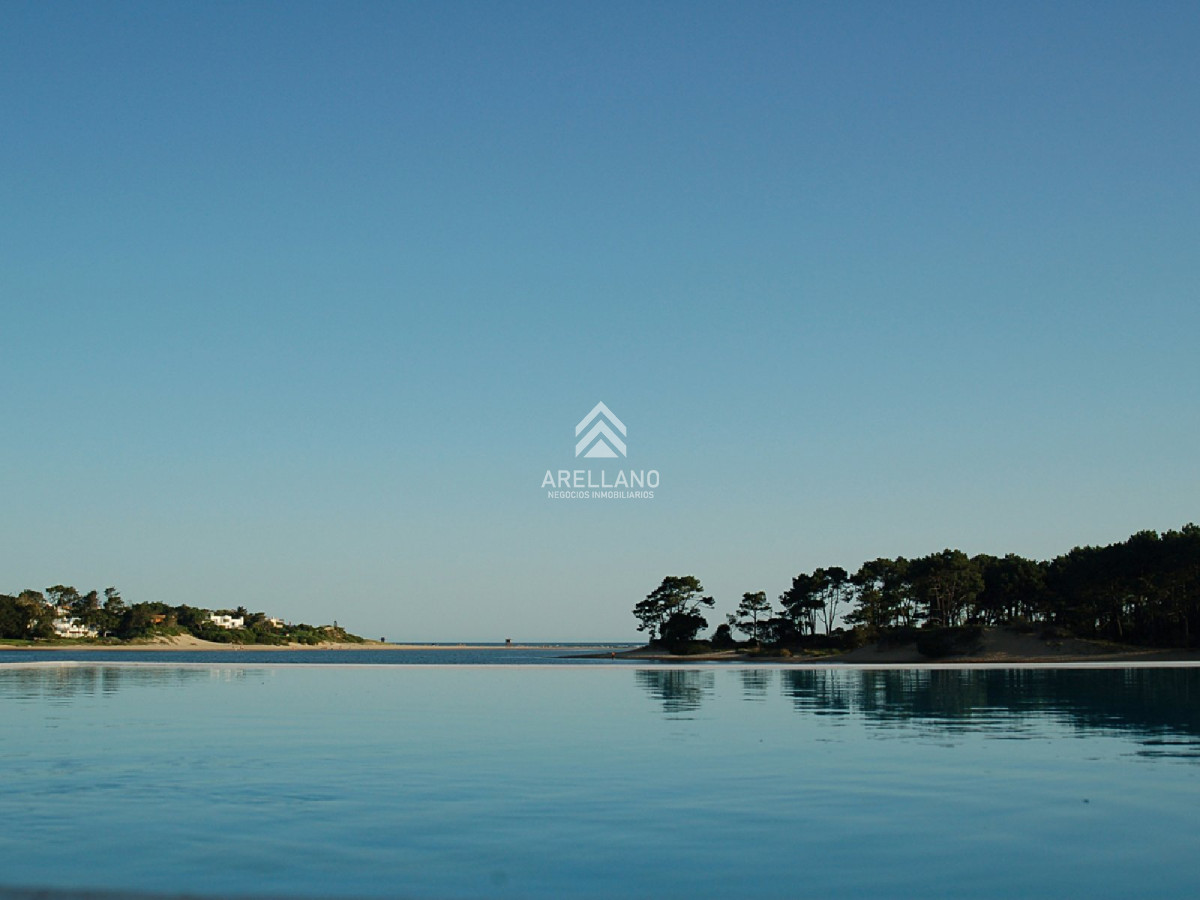 Apartamento ID.2770 - Venta apartamento 3 dormitorios La Barra 