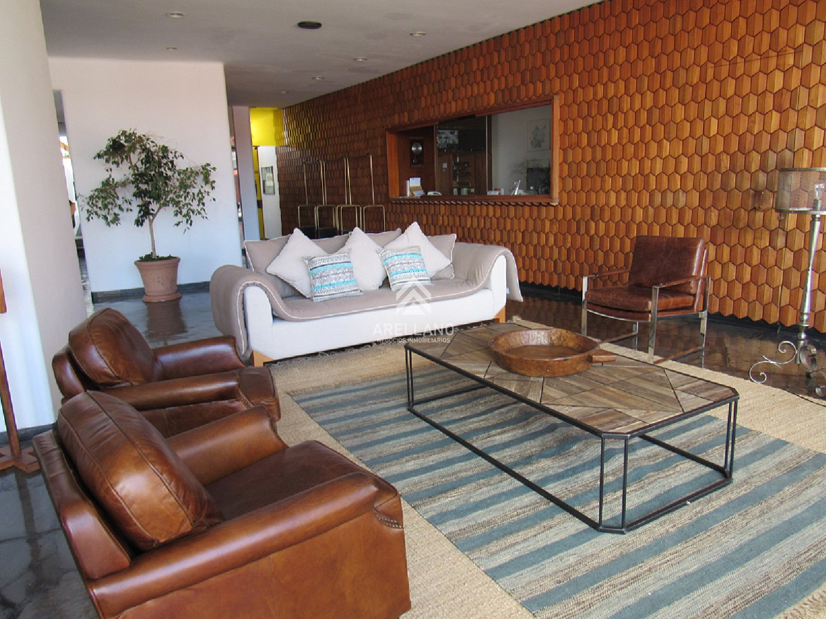 Apartamento ID.1301 - Apartamento en Península 1 dormitorio con balcón