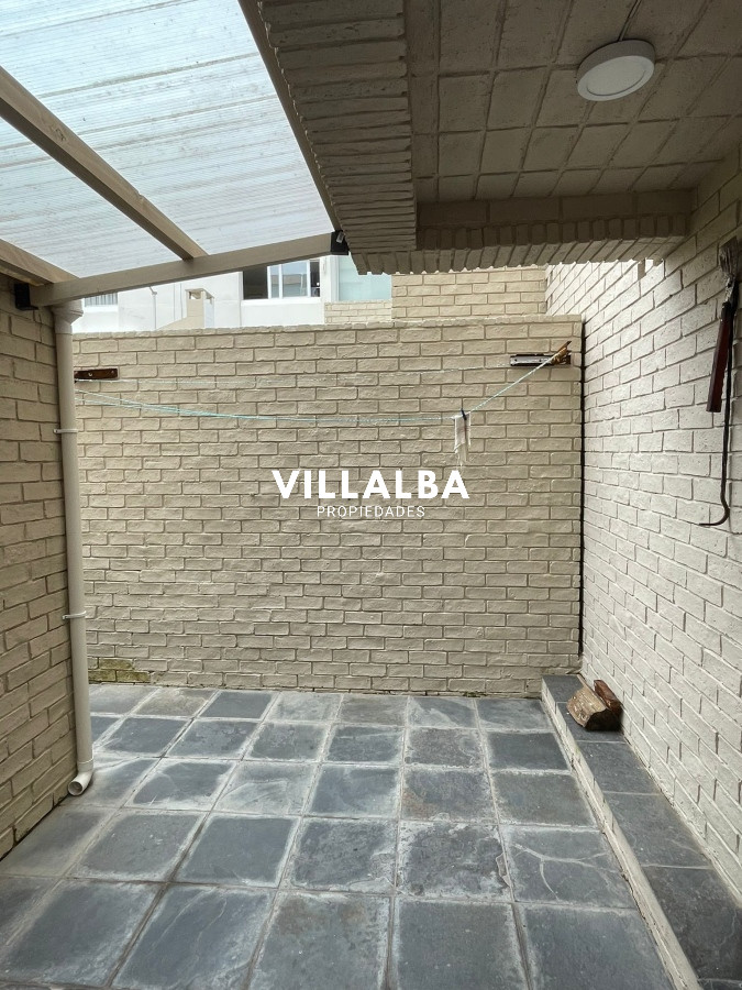 Apartamento ID.3299 - Apartamento en planta baja con gran terraza a metros del mar 
