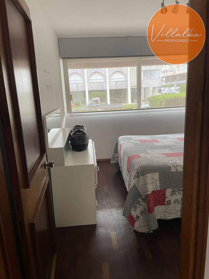 Apartamento ID.3299 - Apartamento en planta baja con gran terraza a metros del mar 