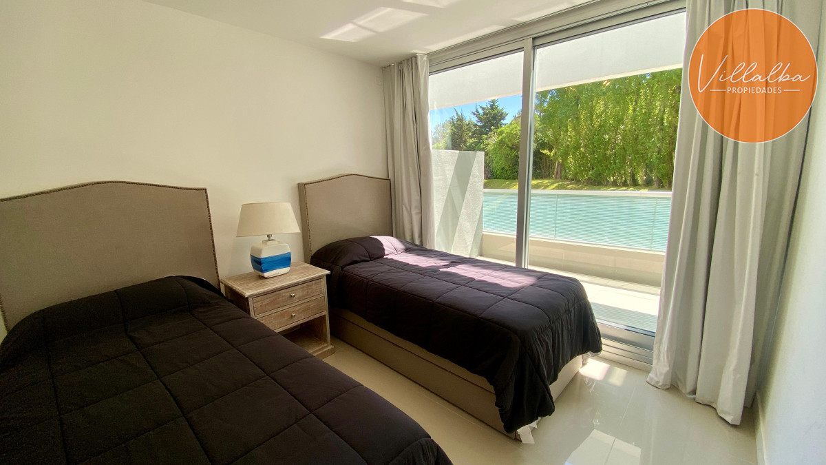 Apartamento ID.3283 - Apartamento Moderno en Primera Línea al Mar