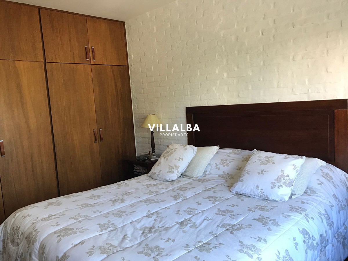 Apartamento ID.4012 - Casa en Mansa 4 dormitorios con piscina y barbacoa