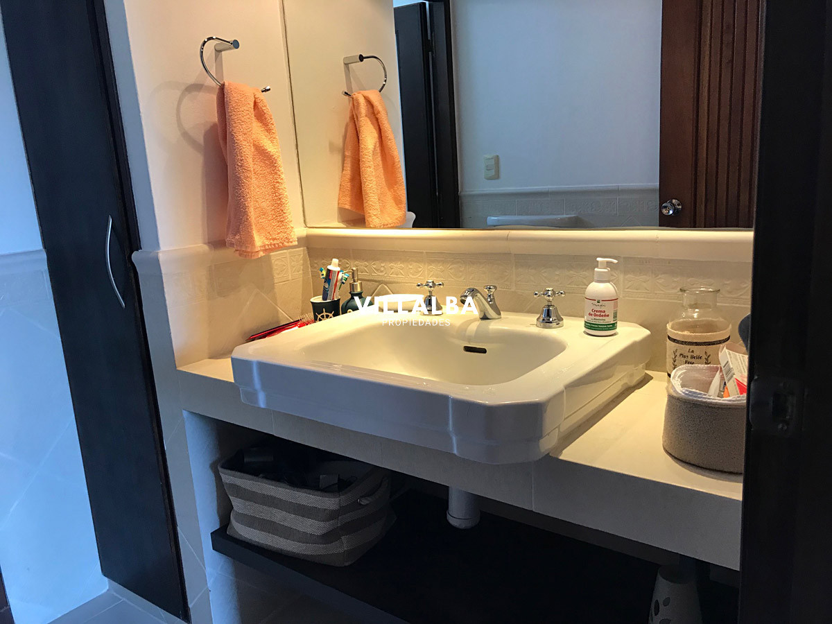 Apartamento ID.4012 - Casa en Mansa 4 dormitorios con piscina y barbacoa