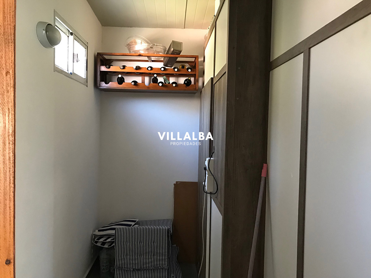 Apartamento ID.4012 - Casa en Mansa 4 dormitorios con piscina y barbacoa