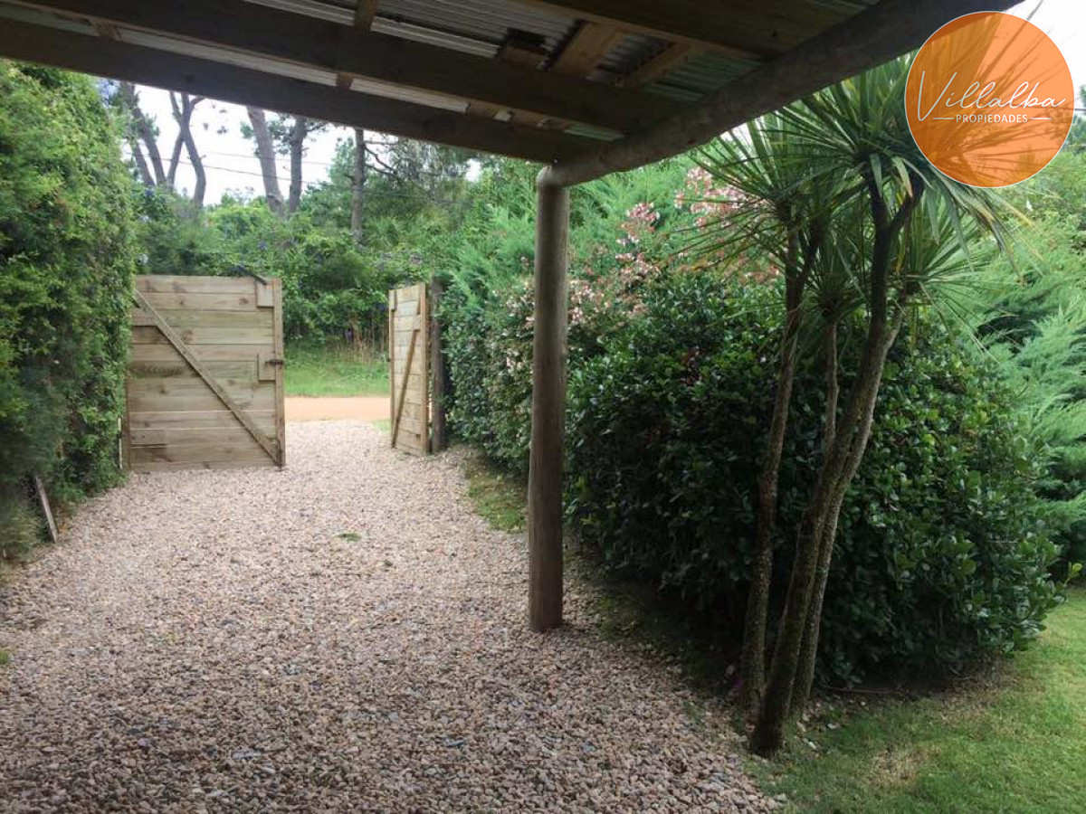 Casa ID.3186 - Casa en Rincón del Indio 3 dormitorios piscina