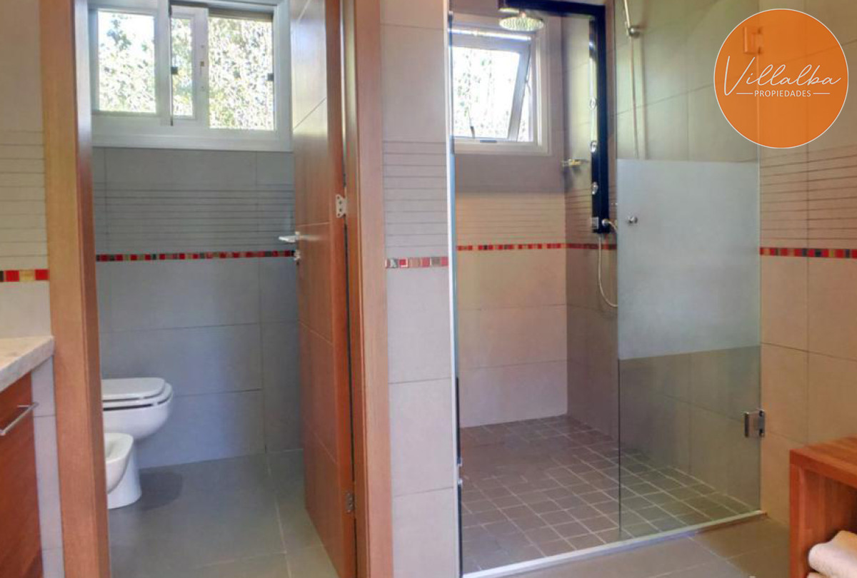 Apartamento ID.3350 - Casa en Barrio Privado 4 dormitorios con piscina