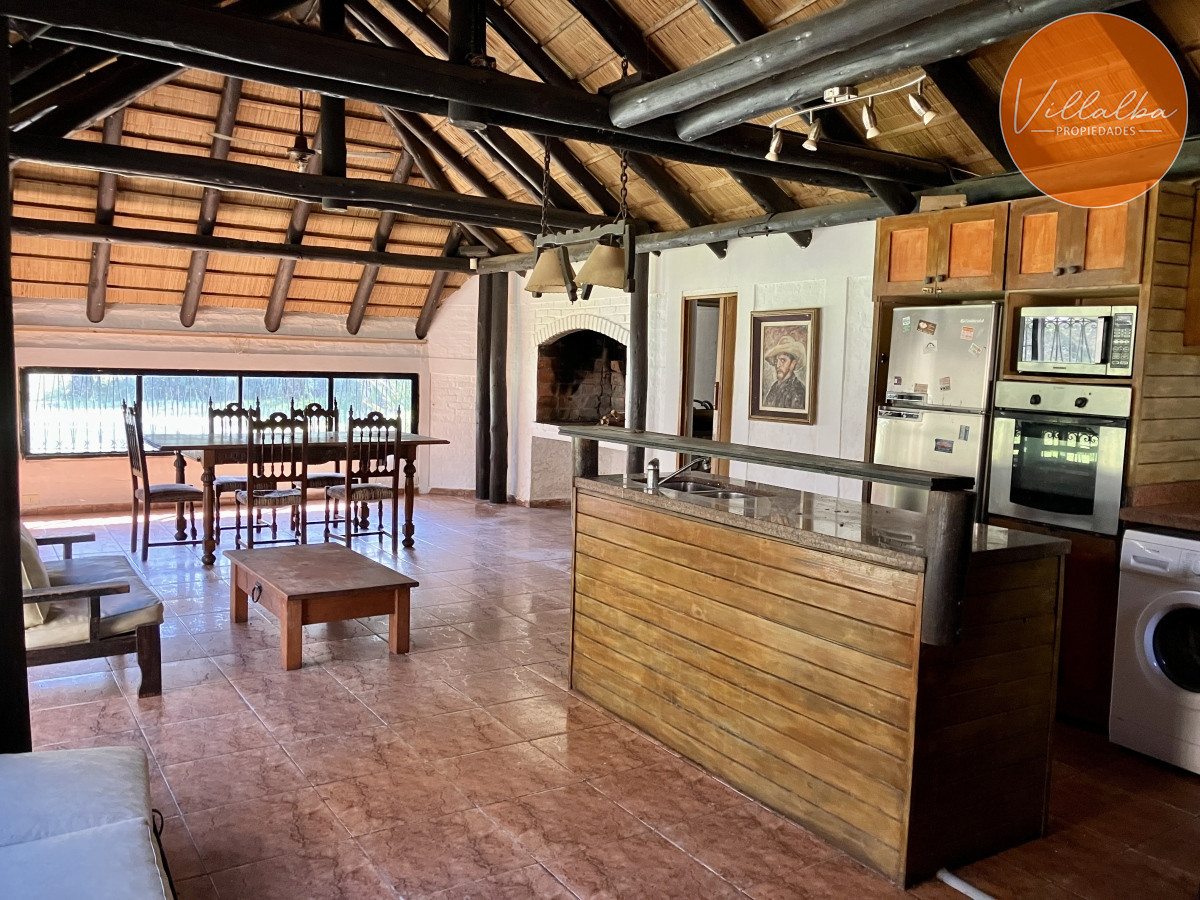 Apartamento ID.3057 - Cabaña en Pinares, a metros mar....