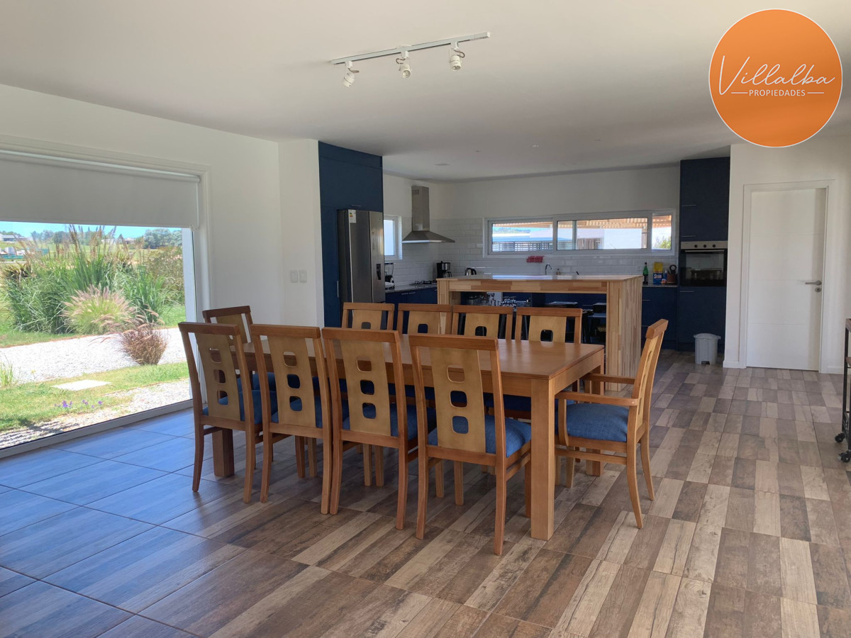Casa ID.3351 - Moderna casa en El Quijote en venta y alquiler
