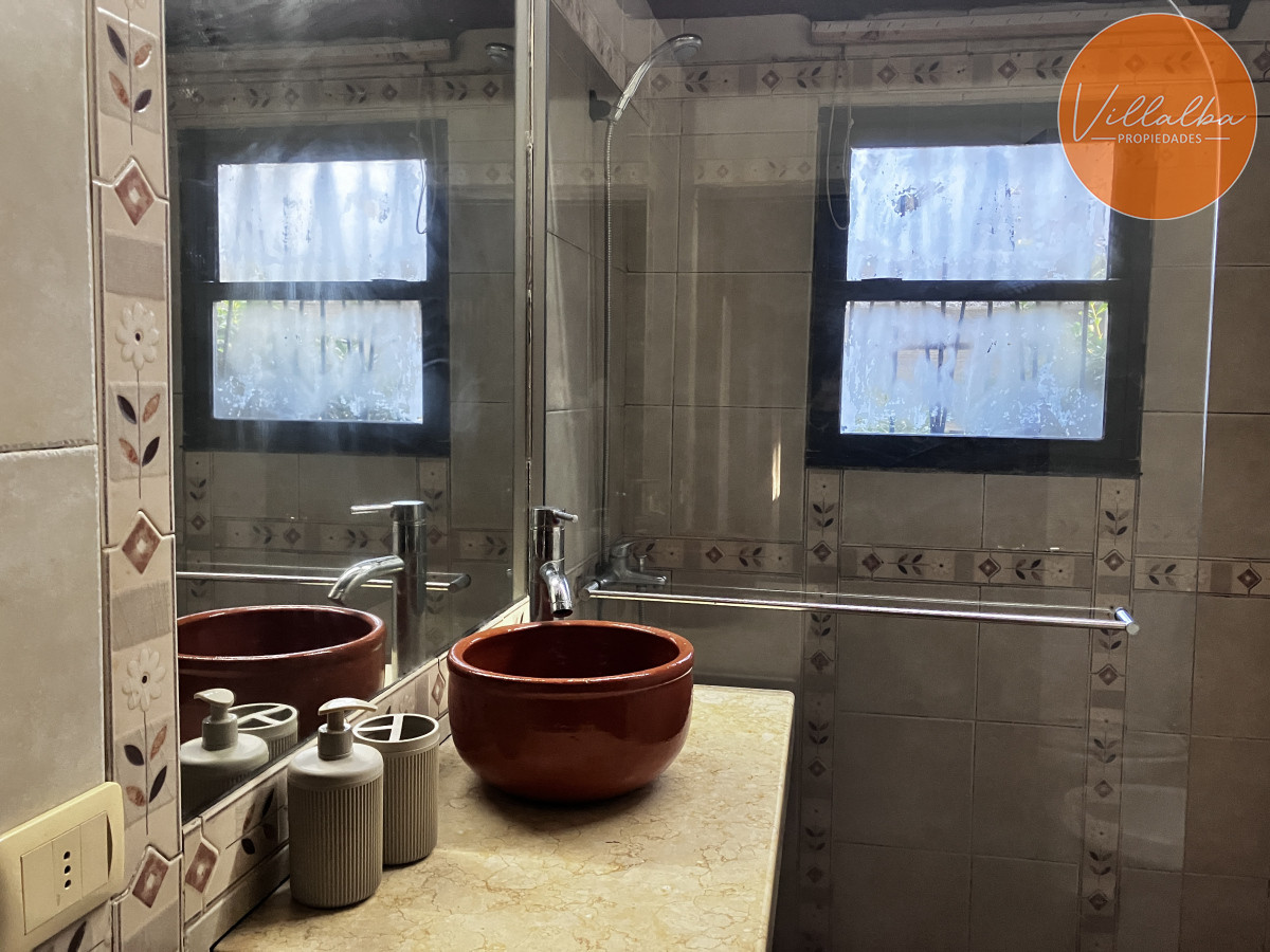 Casa ID.3057 - Cabaña en Pinares, a metros mar....