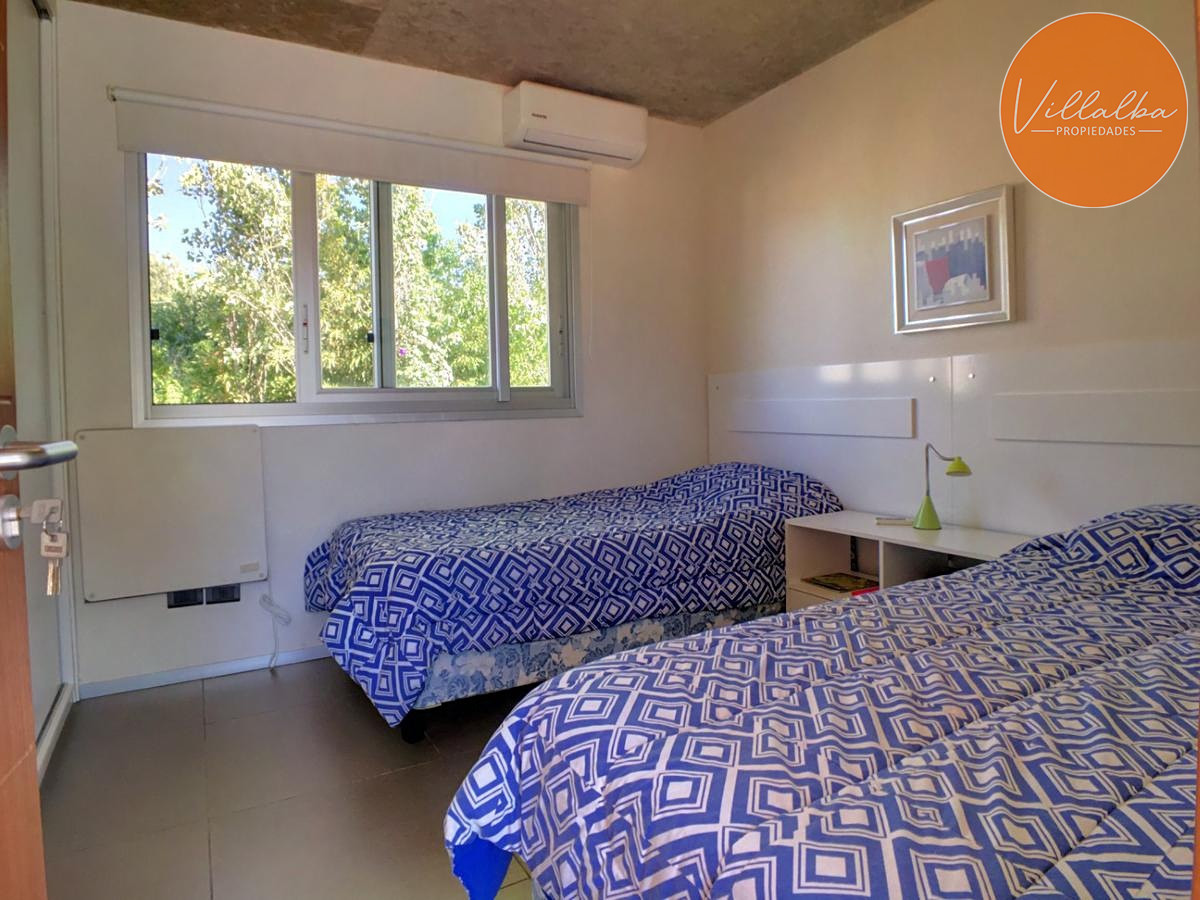 Apartamento ID.3350 - Casa en Barrio Privado 4 dormitorios con piscina