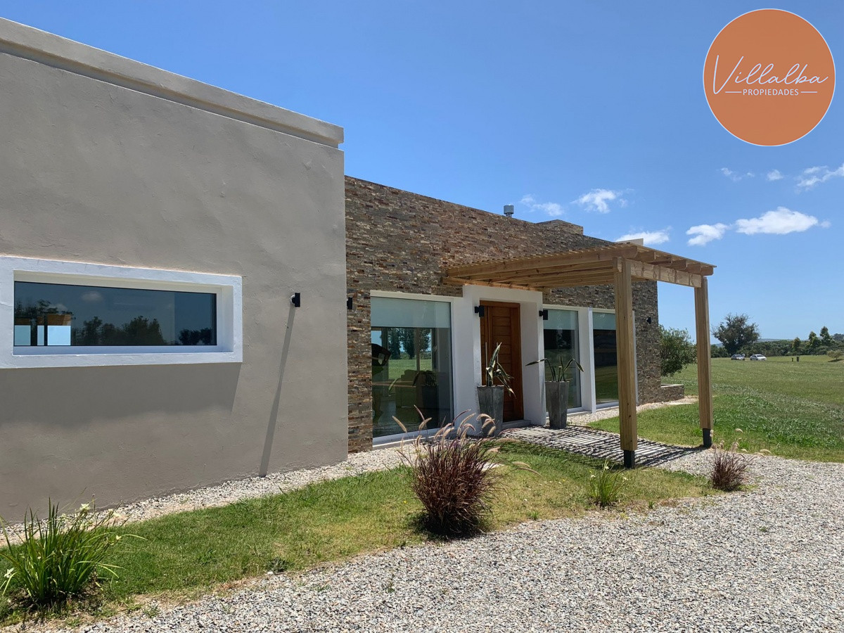 Casa ID.3351 - Moderna casa en El Quijote en venta y alquiler