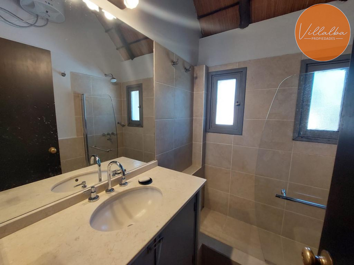 Casa ID.3186 - Casa en Rincón del Indio 3 dormitorios piscina