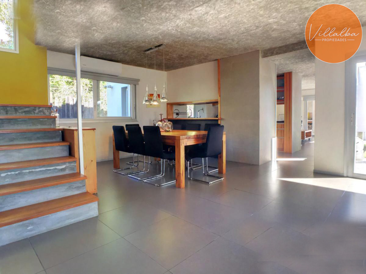 Apartamento ID.3350 - Casa en Barrio Privado 4 dormitorios con piscina