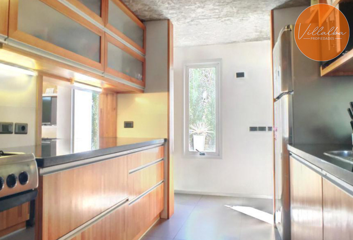 Apartamento ID.3350 - Casa en Barrio Privado 4 dormitorios con piscina