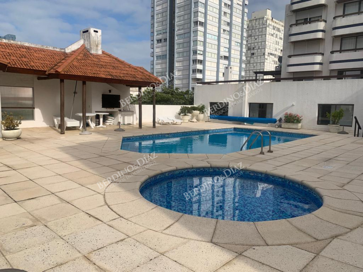 Apartamento ID.2554 - Apartamento en Península 3 dormitorios con garage