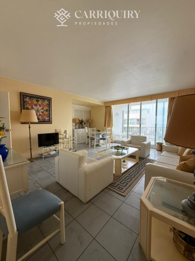 Apartamento ID.10100 - OPORTUNIDAD EXCELENTE APARTAMENTO EN TORRE EMBLEMATICA DE LA PENINSULA 2 DORMITORIOS PUNTA DEL ESTE