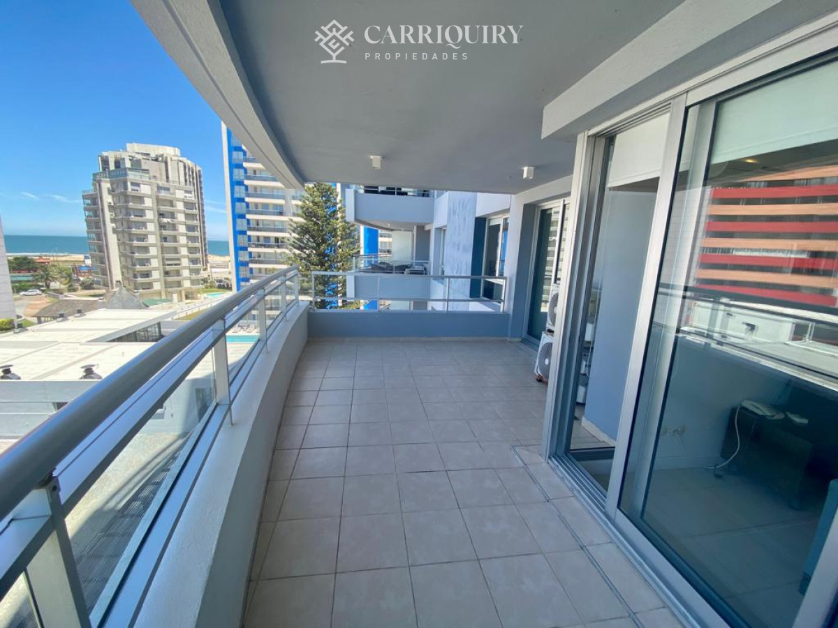 Apartamento ID.5750 - Apartamento en la Brava 3 dormitorios con terraza y garage