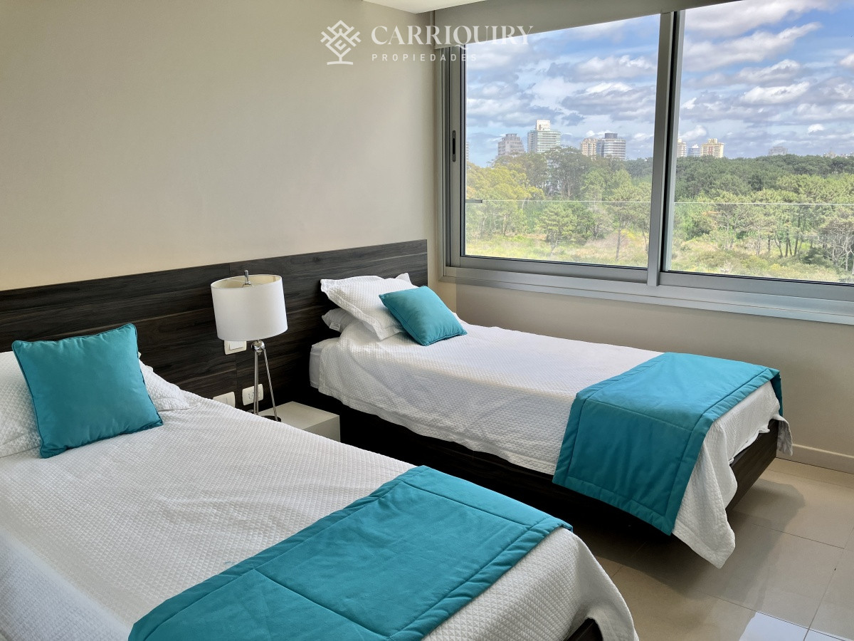 Apartamento ID.6165 - Espectacular apartamento frente a playa Brava en venta y alquiler.