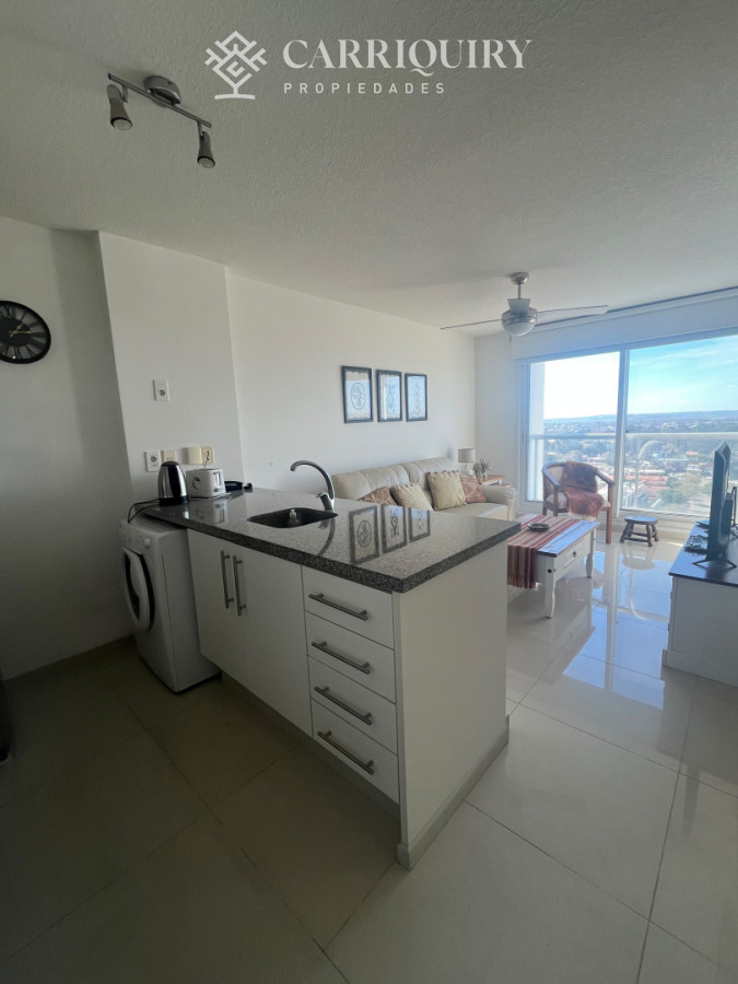 Apartamento ID.10434 - Oportunidad de inversión en Av Roosevelt! 