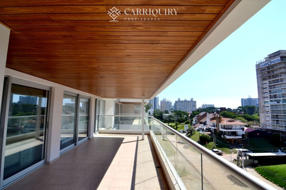 Apartamento ID.5962 - Apartamento en la Brava 2 y 1/2 dormitorios con terraza y garage