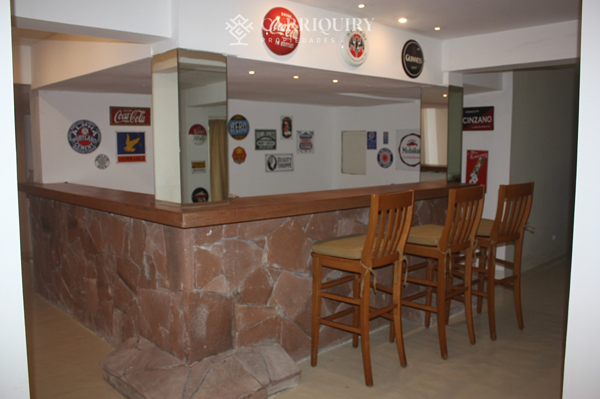 Casa ID.5541 - Casa en Rincón del Indio 5 dormitorios con piscina