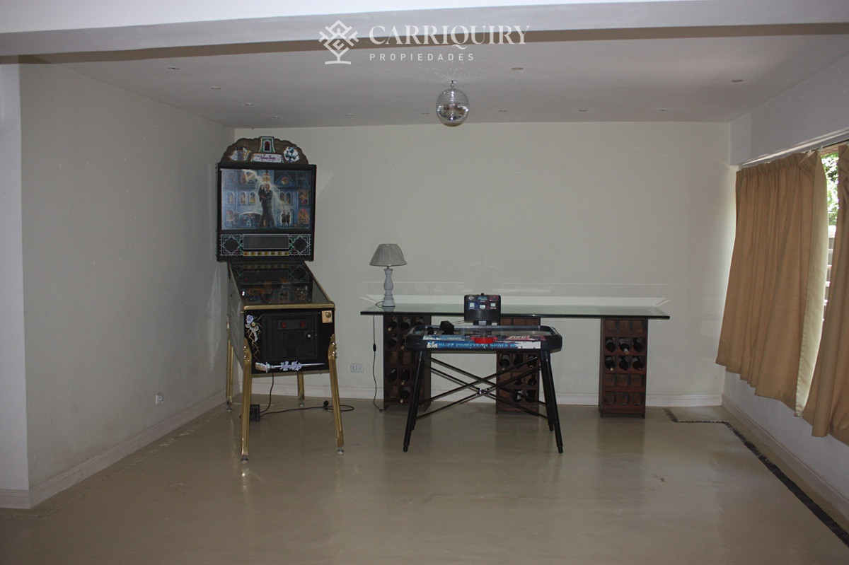 Casa ID.5541 - Casa en Rincón del Indio 5 dormitorios con piscina