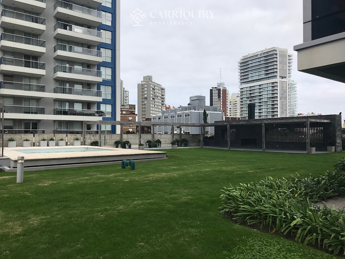 Apartamento ID.5750 - Apartamento en la Brava 3 dormitorios con terraza y garage