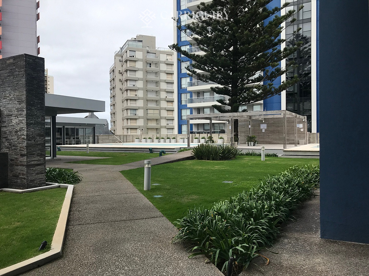 Apartamento ID.5750 - Apartamento en la Brava 3 dormitorios con terraza y garage
