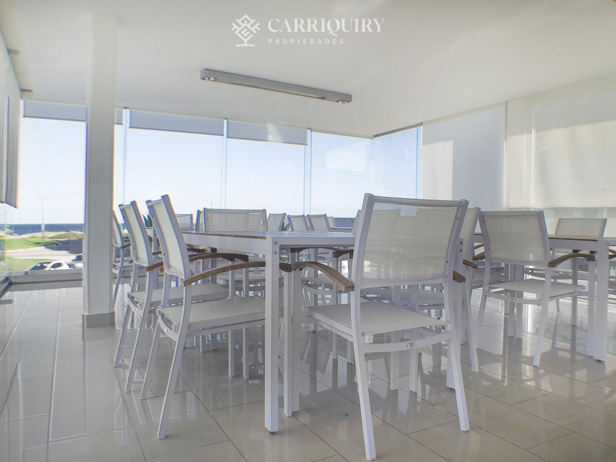 Apartamento ID.6165 - Espectacular apartamento frente a playa Brava en venta y alquiler.