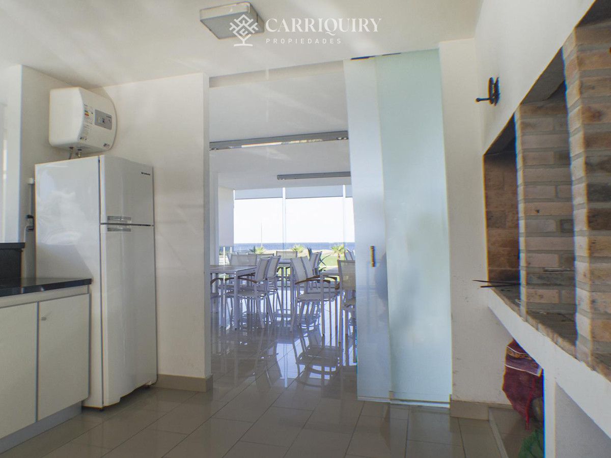 Apartamento ID.6165 - Espectacular apartamento frente a playa Brava en venta y alquiler.