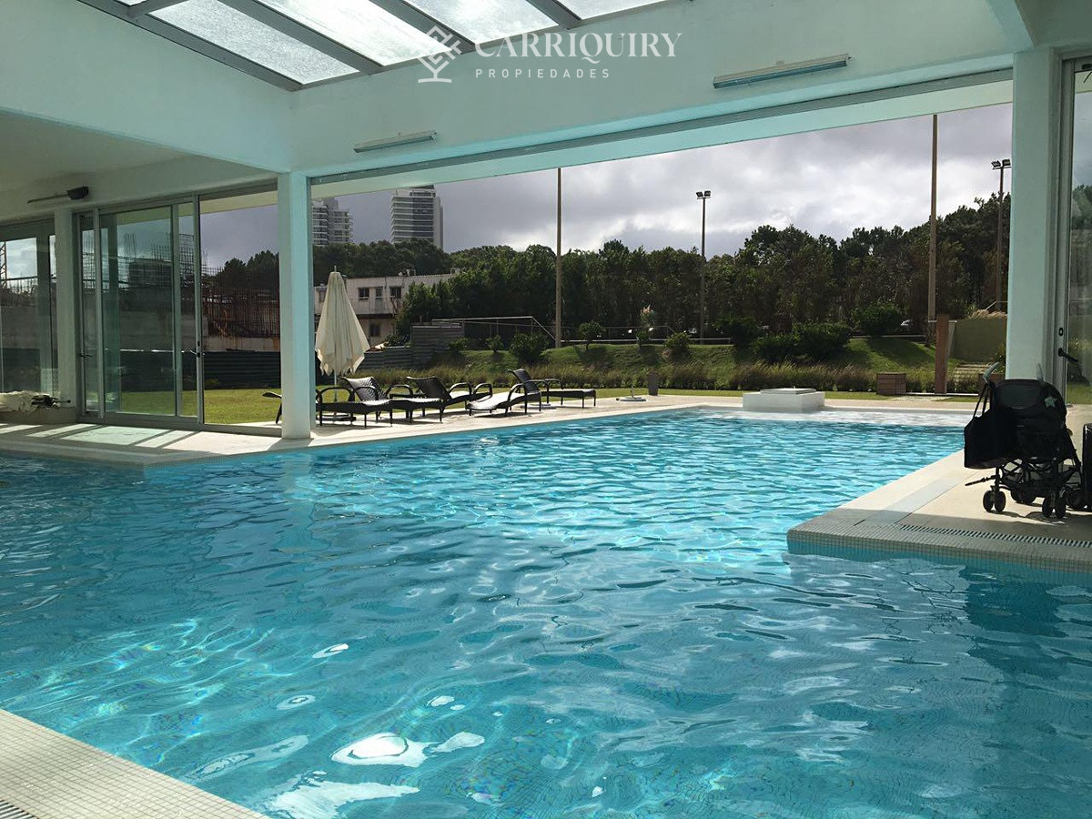 Apartamento ID.6165 - Espectacular apartamento frente a playa Brava en venta y alquiler.
