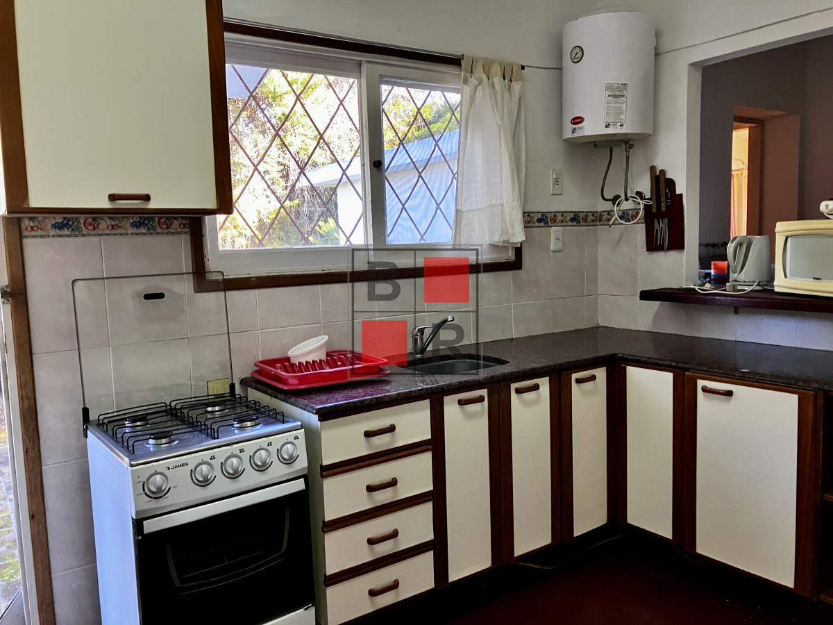 Casa ID.1360 - Oportunidad destacada.Construcción solida sobre muy buen terreno, ubicada en Golf