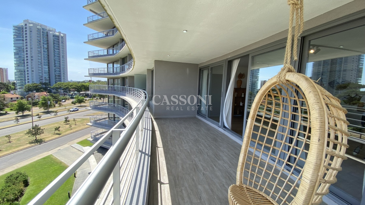 Apartamento ID.3291 - Apartamento en venta a metros de playa Mansa amueblado a estrenar.