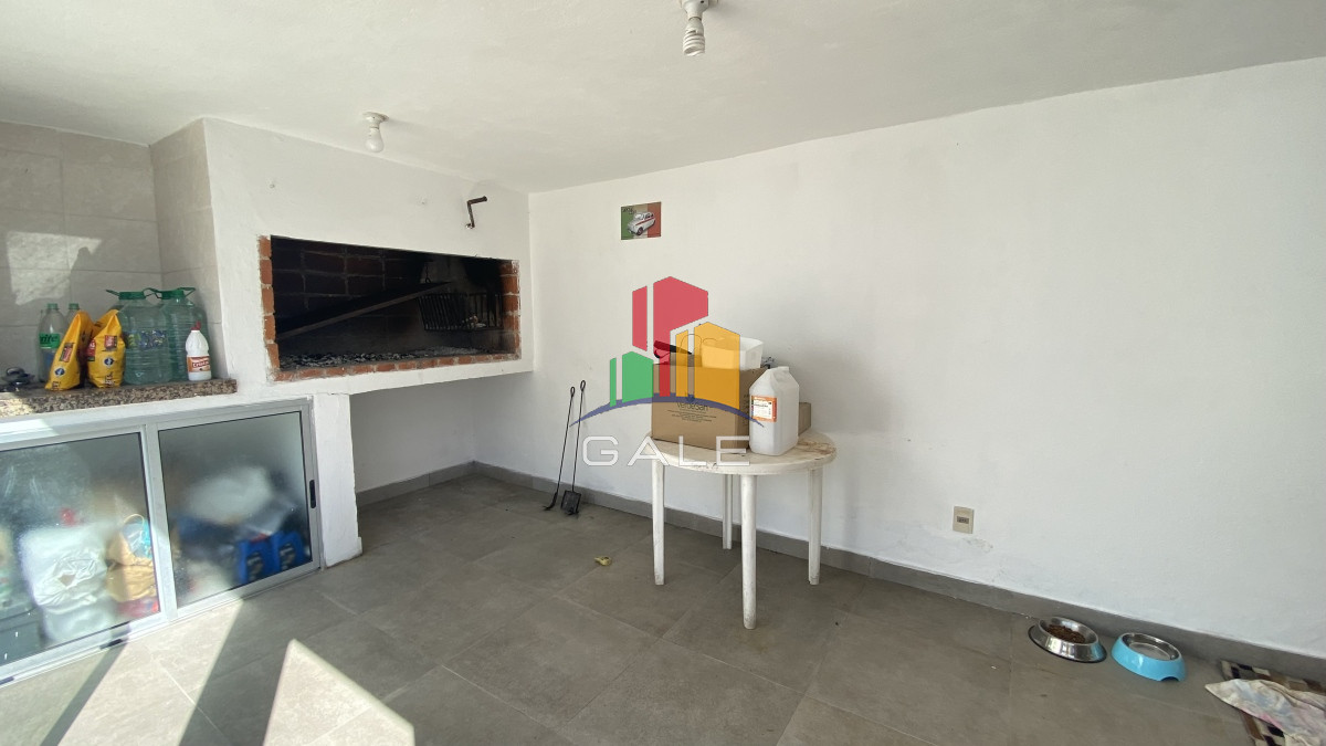 Casa ID.1984 - Quieres estar a pasos de zona comercial ?