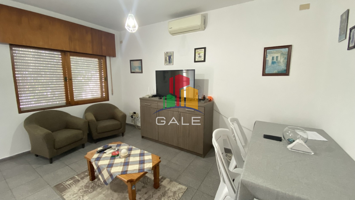 Casa ID.1984 - Quieres estar a pasos de zona comercial ?