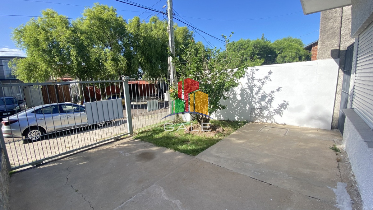 Casa ID.1984 - Quieres estar a pasos de zona comercial ?