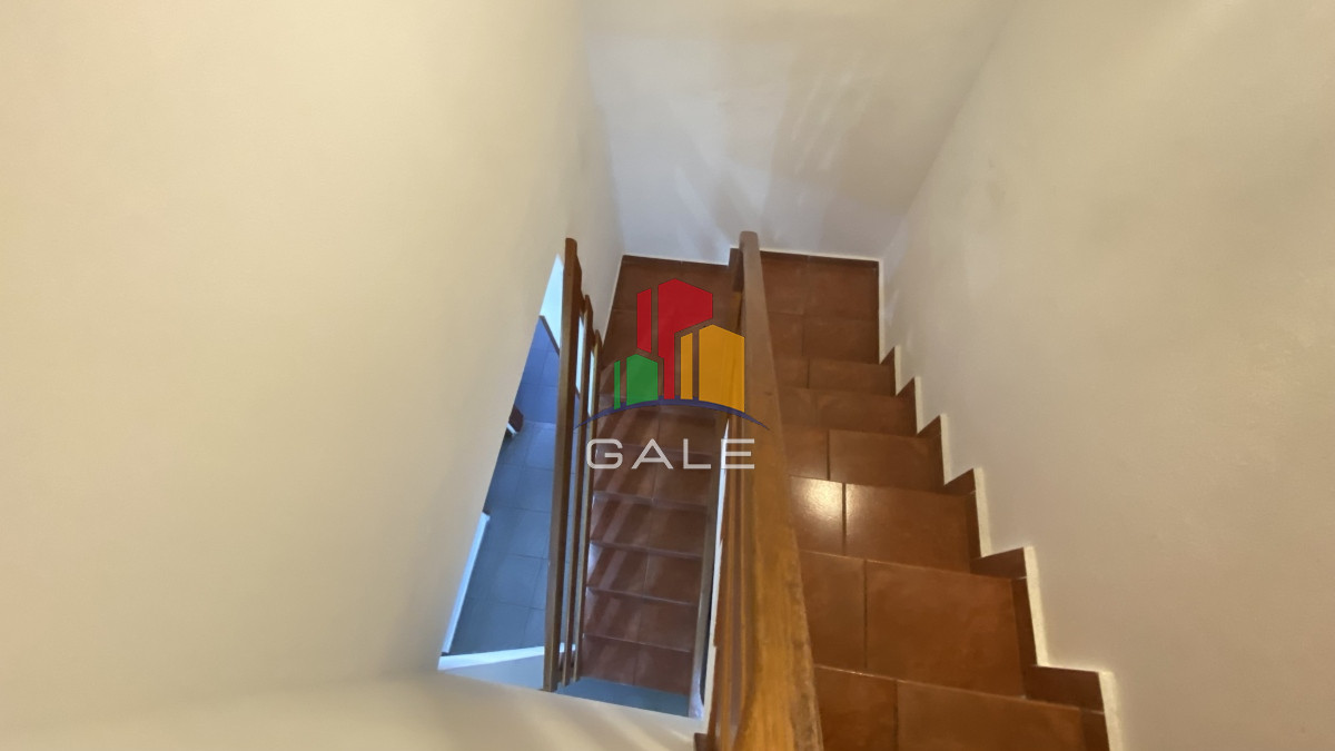 Casa ID.1984 - Quieres estar a pasos de zona comercial ?