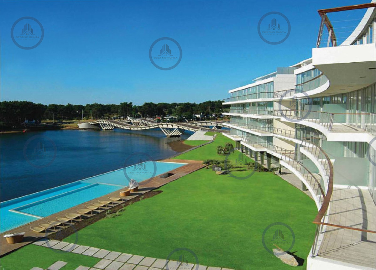 Apartamento ID.1930 - Apartamento en La Barra 3 Dormitorios con Vista directa al Mar, En Venta