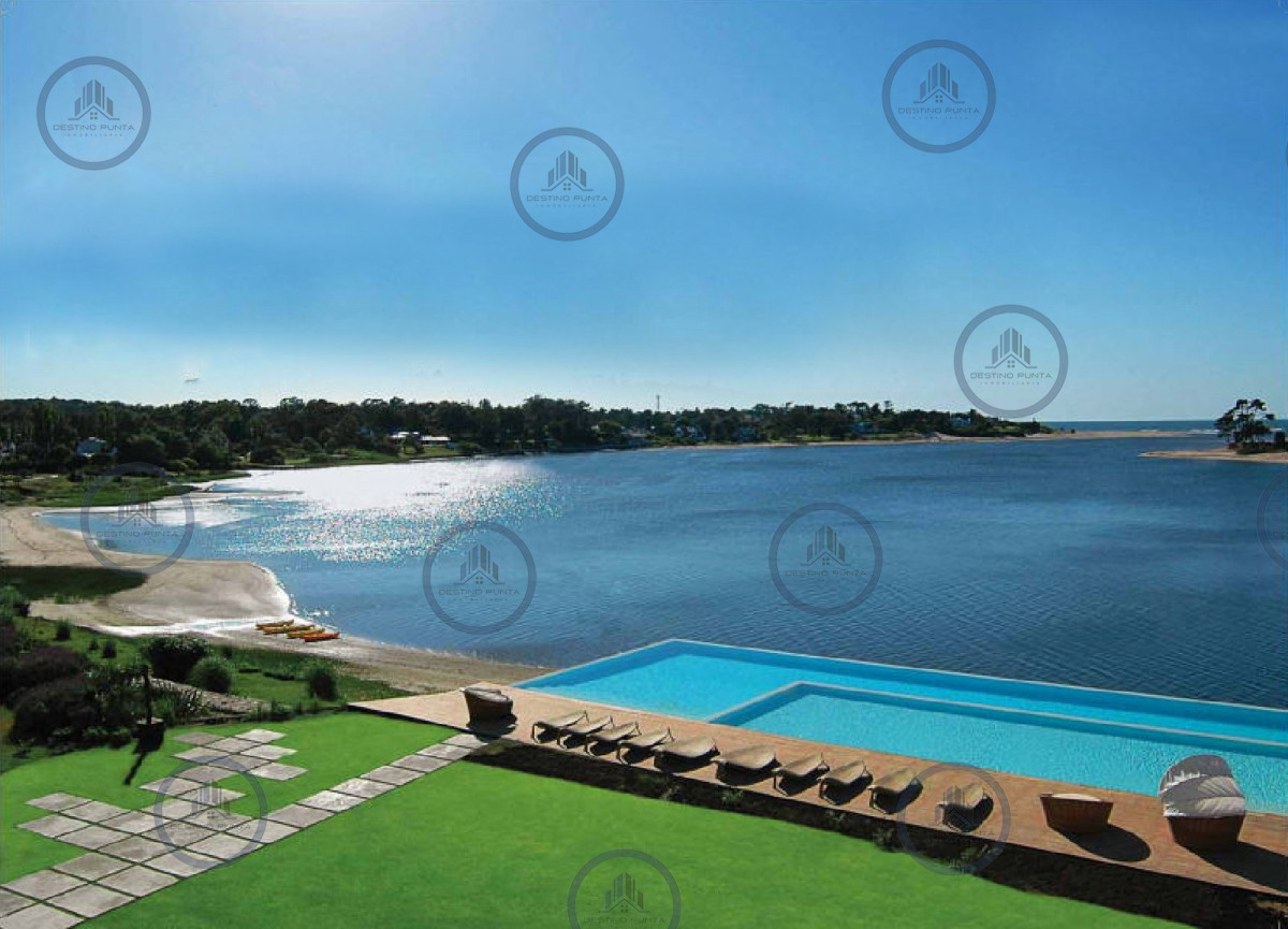 Apartamento ID.1930 - Apartamento en La Barra 3 Dormitorios con Vista directa al Mar, En Venta